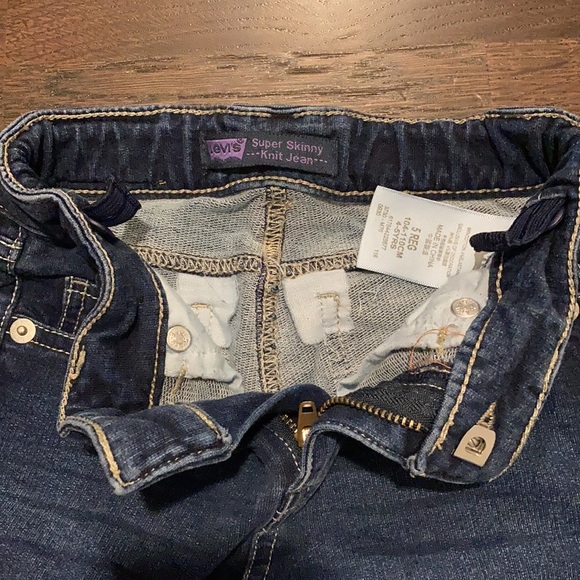 Levi’s super skinny knit jean size 5 girls - Picture 3 of 5